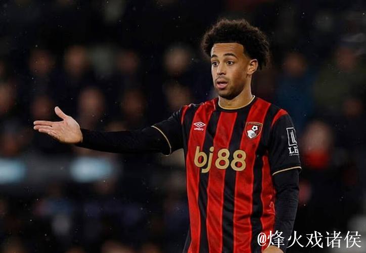 电讯报：泰勒-亚当斯可能是曼联所寻找的六号位的答案